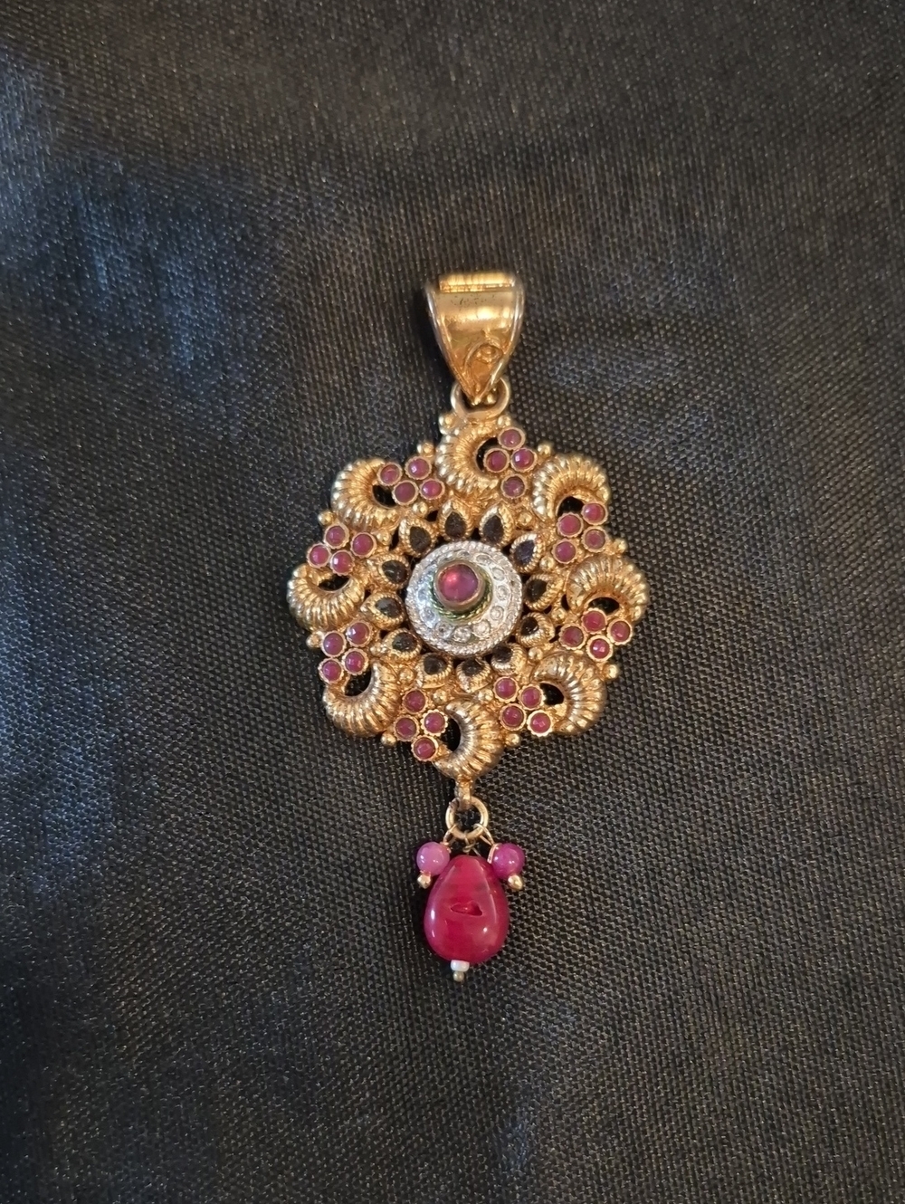 Gold-Tone Victorian Style Floral Drop Pendant Necklace With Red And Clear Stones